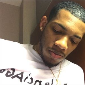 Meet your Posher, Derick